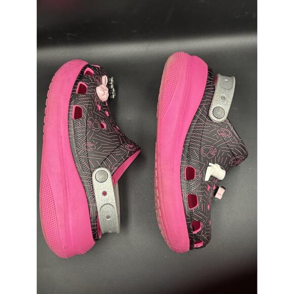 Crocs Barbie Crush Clog Women's Size 9 Mens 7 Limited Edition Black and Pink New - Picture 9 of 14